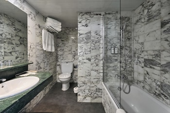 Triple Room (2 adults + 1 children)
