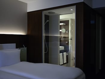Deluxe Room, 1 King Bed