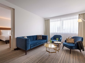 Deluxe Suite, 1 King Bed