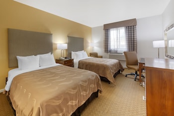 2 Queen Beds, Nonsmoking, Interior Corridor