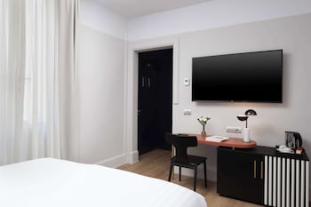 Classic Room, 1 Queen Bed