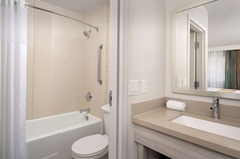 Standard Room, 2 Double Beds, Non Smoking