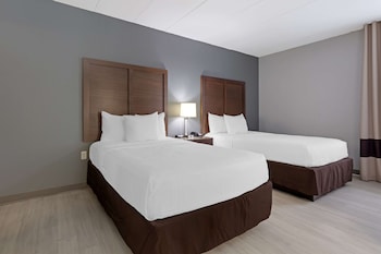 Suite, 2 Double Beds, Non Smoking