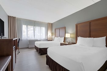 Suite, 2 Double Beds, Non Smoking