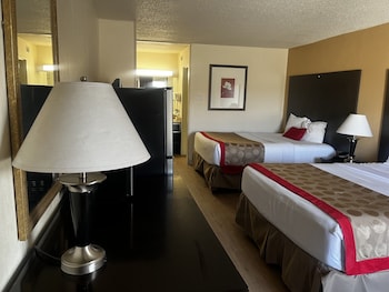 Standard Room, 2 Queen Beds