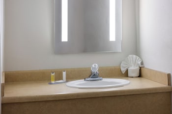 Standard Single Room, Non Smoking (Room with 2 Double Bed Disability)