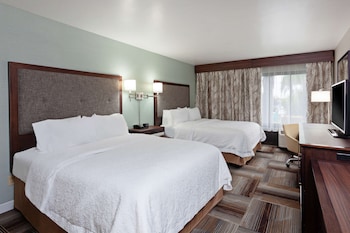 Room, 2 Queen Beds, Non Smoking