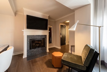 Room, 1 King Bed, Fireplace