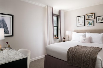 Deluxe Room, 1 King Bed