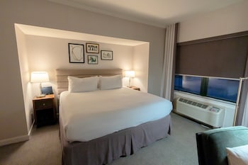 Room, 1 King Bed, Fireplace