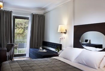 Double or Twin Room (Filopappou view)