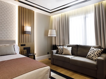 Premium Suite (Junior)