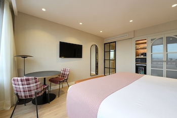 Premium Suite (Single Use)