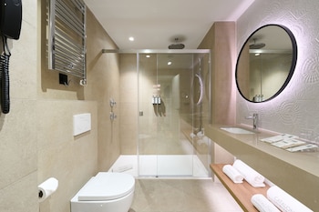Premium Room (Single Use)