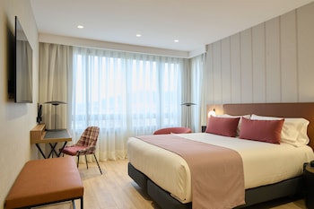 Premium Room (Single Use)