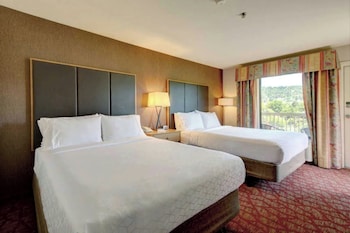 Room, 2 Queen Beds (view)