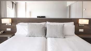 Double Room Single Use, Sea View