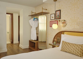 Renovated Cura Luxe