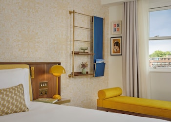 Renovated Cura Luxe