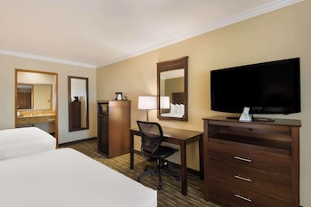 Standard Room, 2 Queen Beds, Non Smoking, Refrigerator & Microwave