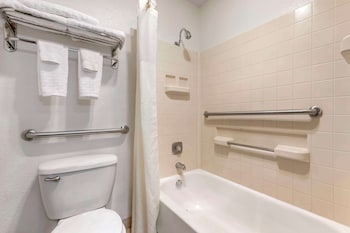 Standard Room, 1 Queen Bed, Accessible, Non Smoking