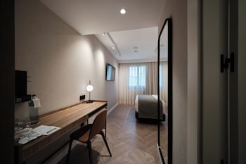 Premium Room (Superior Single Use)