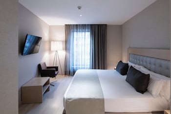 Superior Single Room