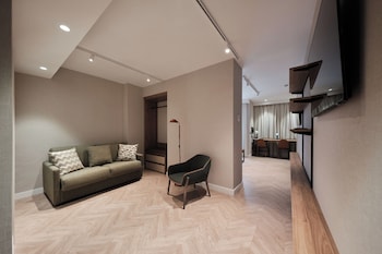 Junior Room (Suite Deluxe)
