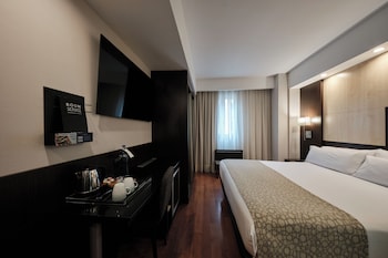 Premium Double Room Single Use (Single Use)