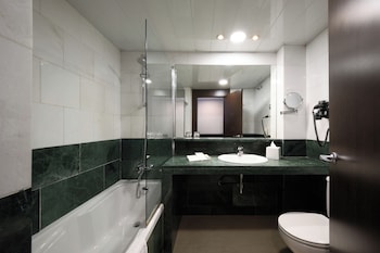 Triple Room (2 adults + 1 children)