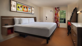 Standard Room. Hearing accessible - visual alarms and notifications. 1 king bed.