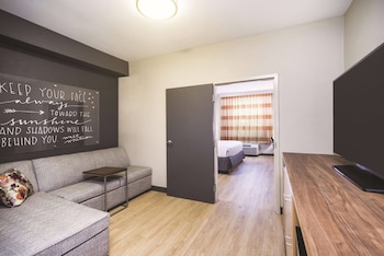 Suite, 2 Bedrooms, Accessible, Non Smoking (1 King Bed, Mobility, Roll-In Shower)