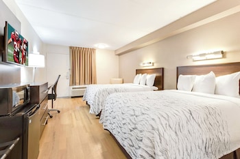 Deluxe Room, 2 Double Beds (Smoke Free)