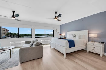 Bay View King Suite