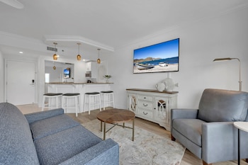 Bay View Penthouse Suite