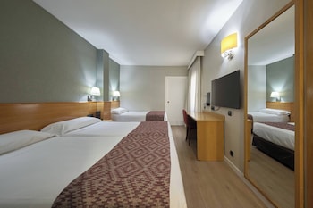 Triple Room (3 adults)