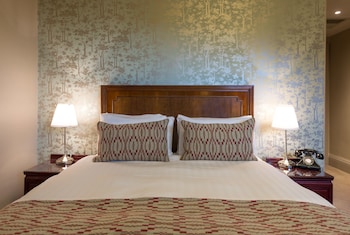 Snug Double Room