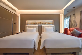 Premier Twin Room, 2 Twin Beds (West Wing)