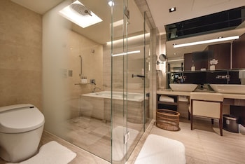 Premier Twin Room, 2 Twin Beds (West Wing)