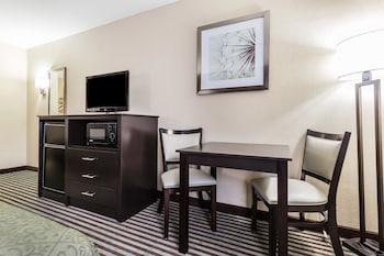 Standard Room, 2 Queen Beds, Non Smoking