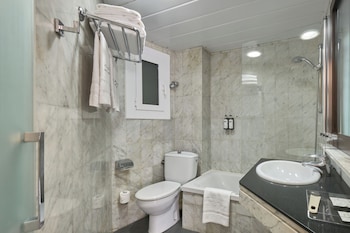 Triple Room (3 adults)