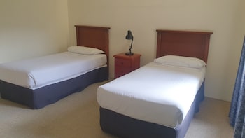 Family Room, 1 Bedroom