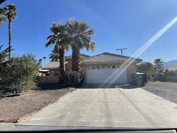Family Villa, Multiple Beds (Villa Five, .3 Miles from Resort, 3 B)