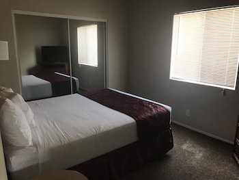 Family Villa, Multiple Beds (Villa Seven, 375 Ft from Resort. 3 Be)