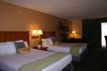 Room, 2 Queen Beds, Pool Access, Poolside (Poolside Double Room)