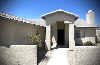 Family Villa, Multiple Beds (Villa Eight, 241 Ft from Resort  3 Be)