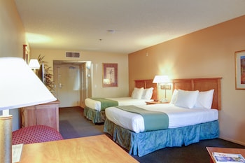 Room, 2 Queen Beds, Balcony, Mountain View (Mountain View Double Room)