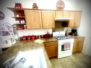 Family Villa, Multiple Beds (Villa Eight, 241 Ft from Resort  3 Be)