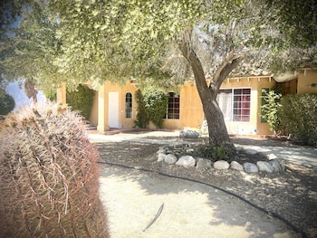 Family Villa, Multiple Beds, 2 Bathrooms (Villa One, 410 Ft from Resort, 3 Bedr)