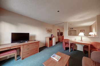 Room, Multiple Beds, Pool Access, Poolside (Poolside Mini Suite)